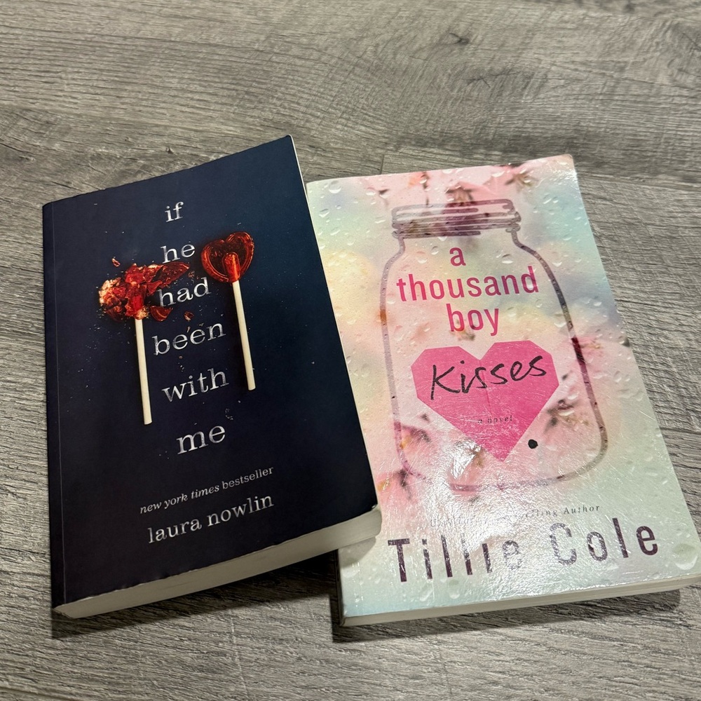 2 pack of romance novels